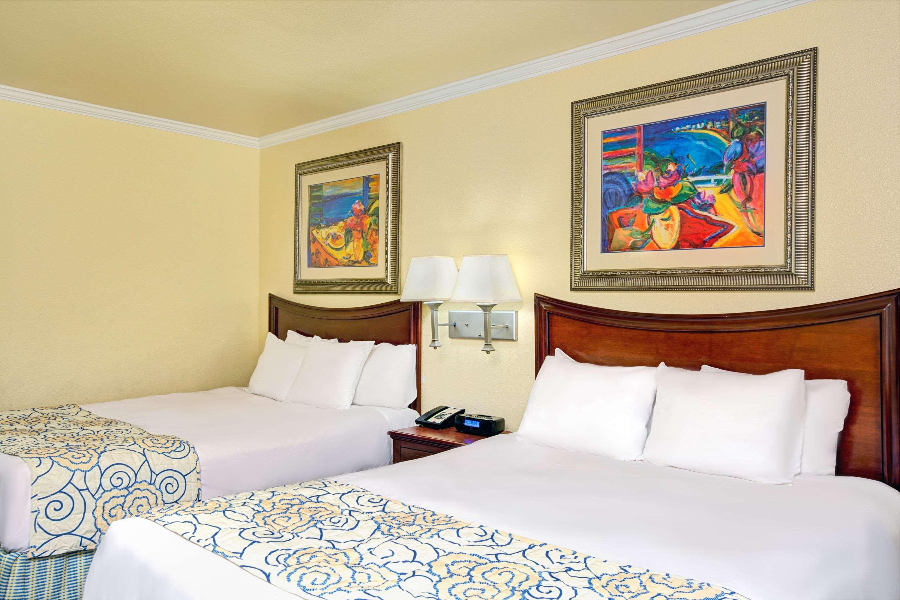 Super 8 By Wyndham Santa Cruz Beach Boardwalk Extérieur photo